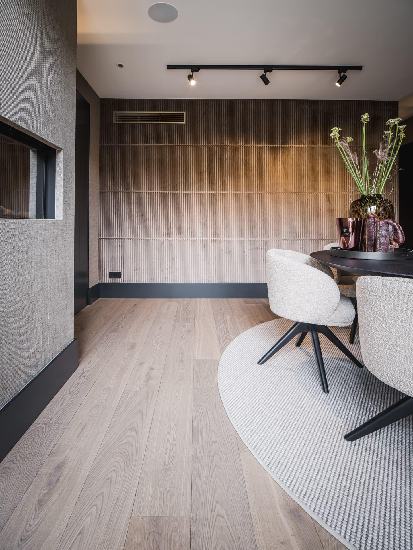 Modern Residence — Classic Ash — 5