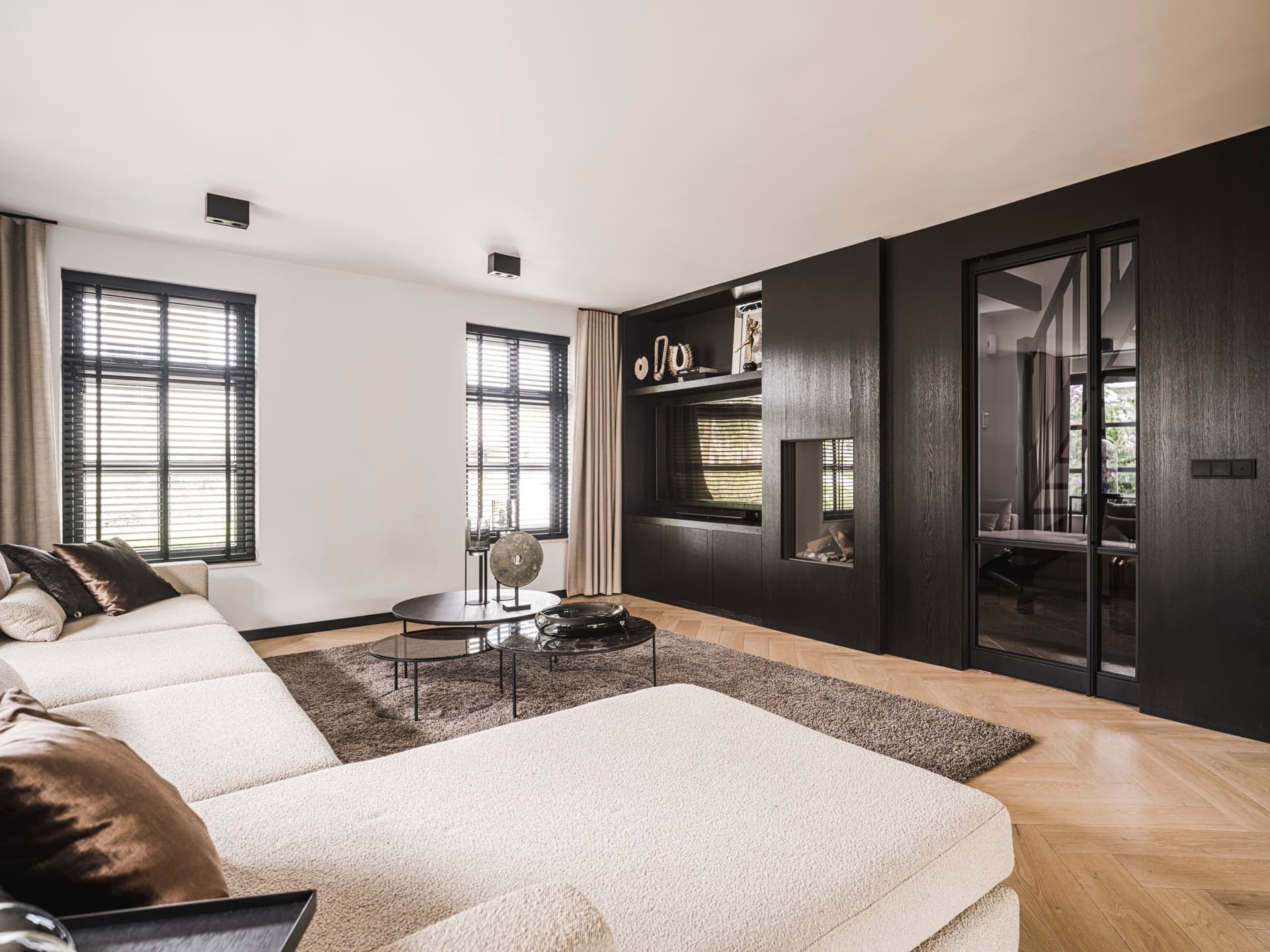 Bright Interior — Design Pearl — 12