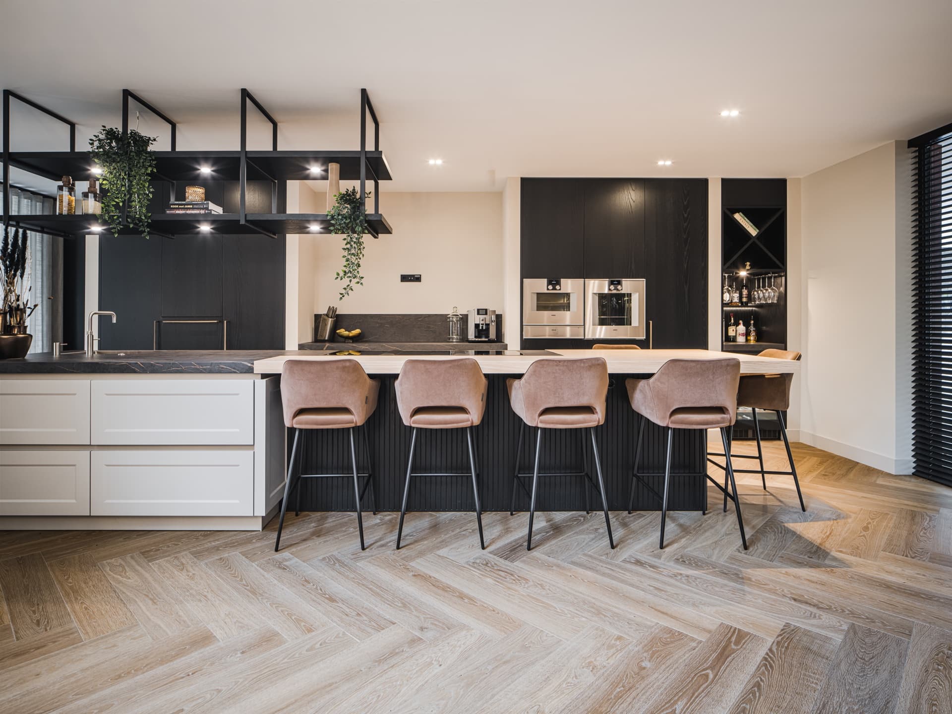 Minimalistisch Appartement — Design Taupe — 9