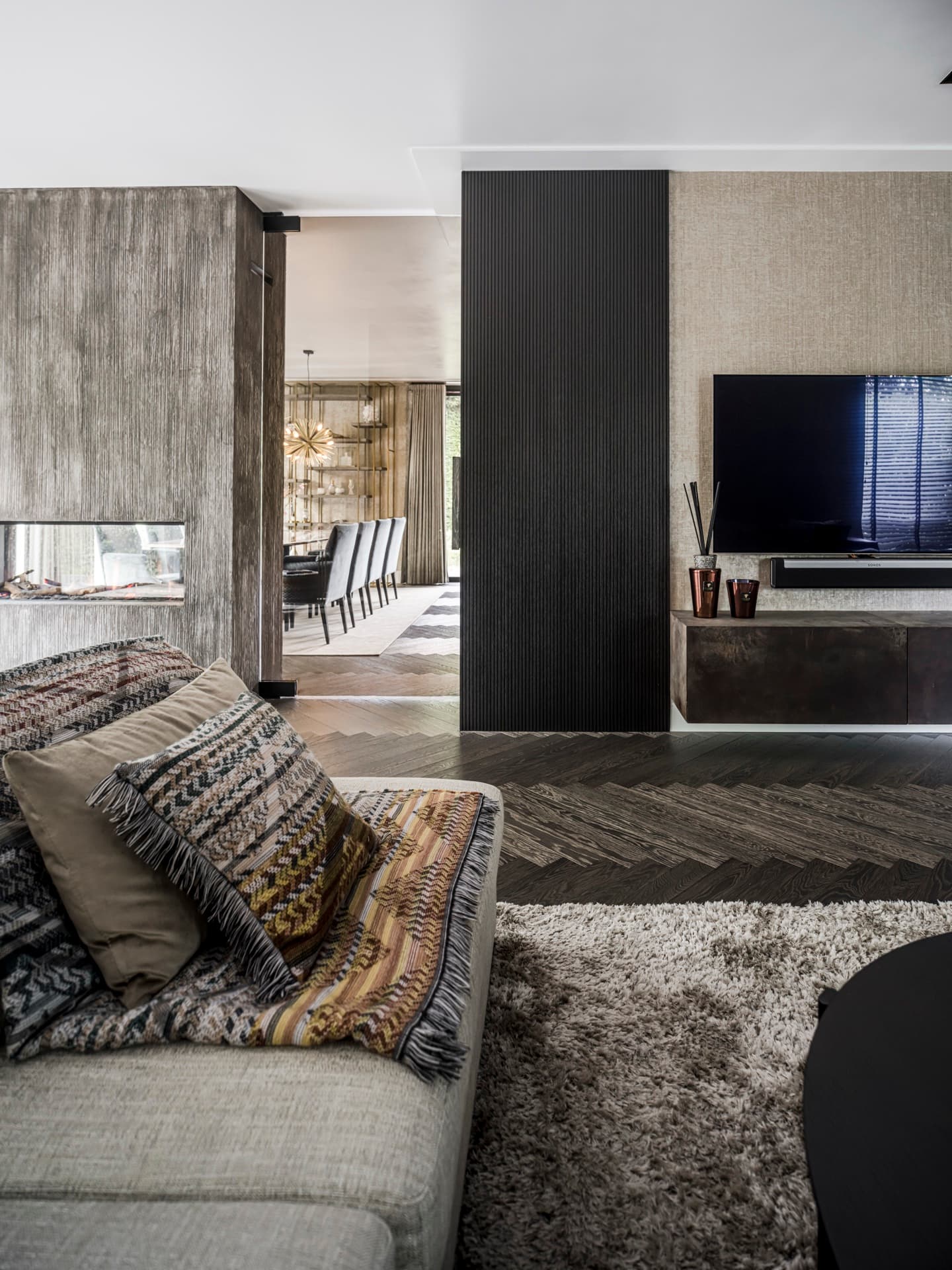 Premium Residence — Royal Ridge — 14